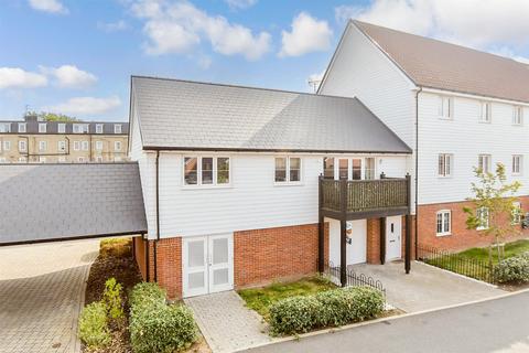 2 bedroom coach house for sale, Liberty Way, Wickford, Essex