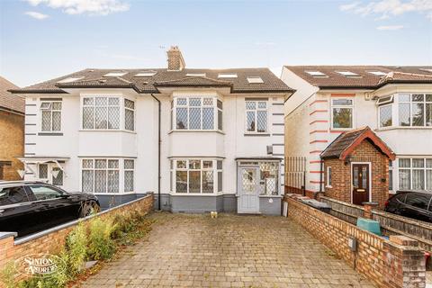 75 Boston Gardens, Brentford, TW8 9LR