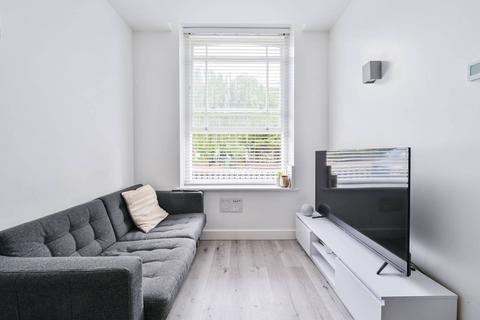 Studio to rent, Fortess Road, Kentish Town, NW5