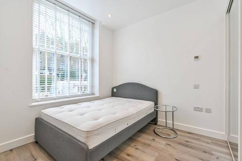 Studio to rent, Fortess Road, Kentish Town, NW5