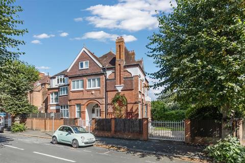 7 bedroom semi-detached house for sale, South Parade, London, W4