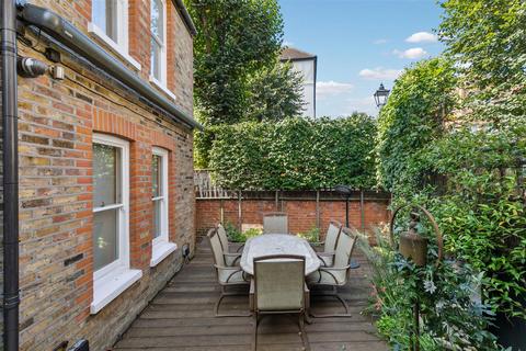 7 bedroom semi-detached house for sale, South Parade, London, W4