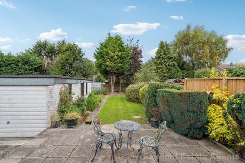 3 bedroom semi-detached bungalow for sale, The Courtway, Carpenders Park