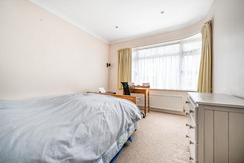 64 King Edward Road, Barnet, EN5 5AU