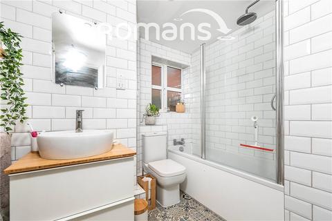 63 Elliots Way, Caversham, Reading, RG4 8BW