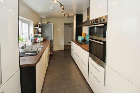 4 bedroom terraced house to rent, Fisher Road, Bristol BS15