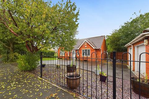 26 The Gallops, Hempsted, Gloucester, GL2 5GB