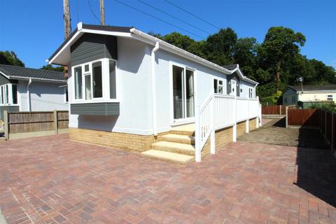 2 bedroom mobile home for sale, Havenwood, Walberton