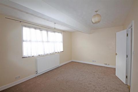 2 bedroom flat to rent, Southover Street, Brighton