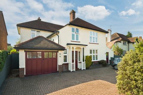 4 bedroom detached house for sale, Sidney Road, Walton-on-Thames, Surrey, KT12