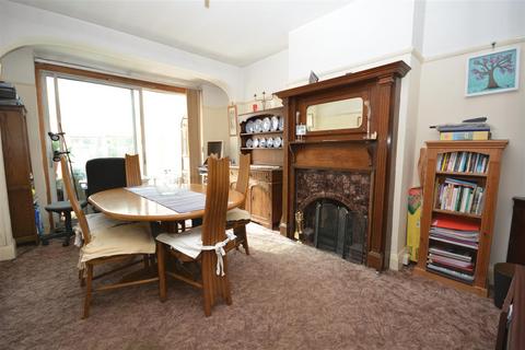 3 bedroom end of terrace house for sale, Aylward Road, Raynes Park SW20