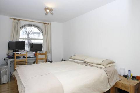 2 bedroom flat to rent, Sweden Gate, Canada Water, London, SE16