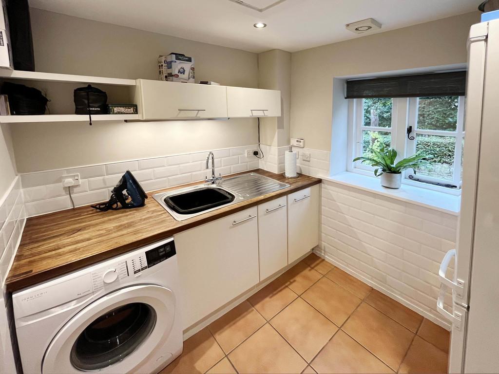 Fold Utility Room