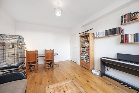 1 bedroom flat for sale, (OIEO £325,000) Ansell House, Mile End Road, Whitechapel, London, E1