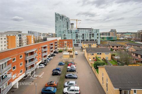 2 bedroom flat to rent, Theatro Tower, SE8