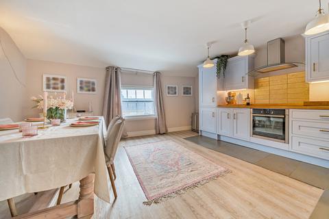 2 bedroom apartment for sale, Crown Street, Bury St. Edmunds IP33