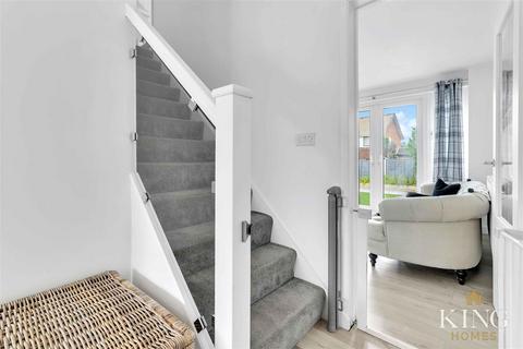 7 Albury Road, Studley, B80 7LW