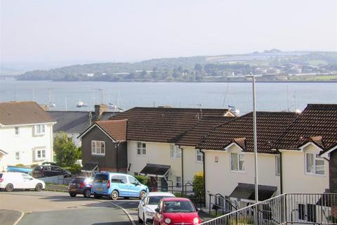 2 bedroom apartment to rent, Biscombe Gardens, Saltash