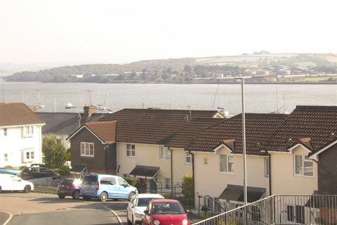 2 bedroom apartment to rent, Biscombe Gardens, Saltash