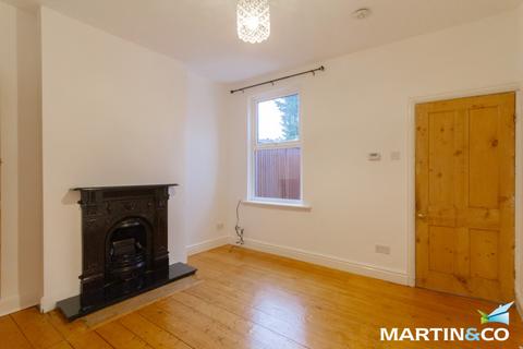 2 bedroom terraced house to rent, Wigorn Road, Bearwood, B67