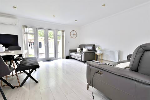16 Loxley Close, Byfleet, West Byfleet, KT14 7GA