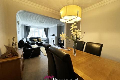 32 Newfields Avenue, Moorends, Doncaster, DN8 4SA