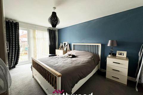 32 Newfields Avenue, Moorends, Doncaster, DN8 4SA