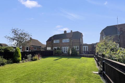 3 bedroom semi-detached house for sale, Carew Close, Coulsdon