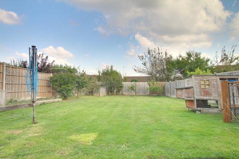 4 High Meadow, Bury, Huntingdon, PE26 2LD