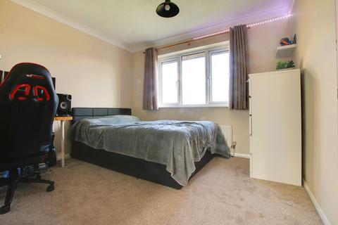 4 High Meadow, Bury, Huntingdon, PE26 2LD