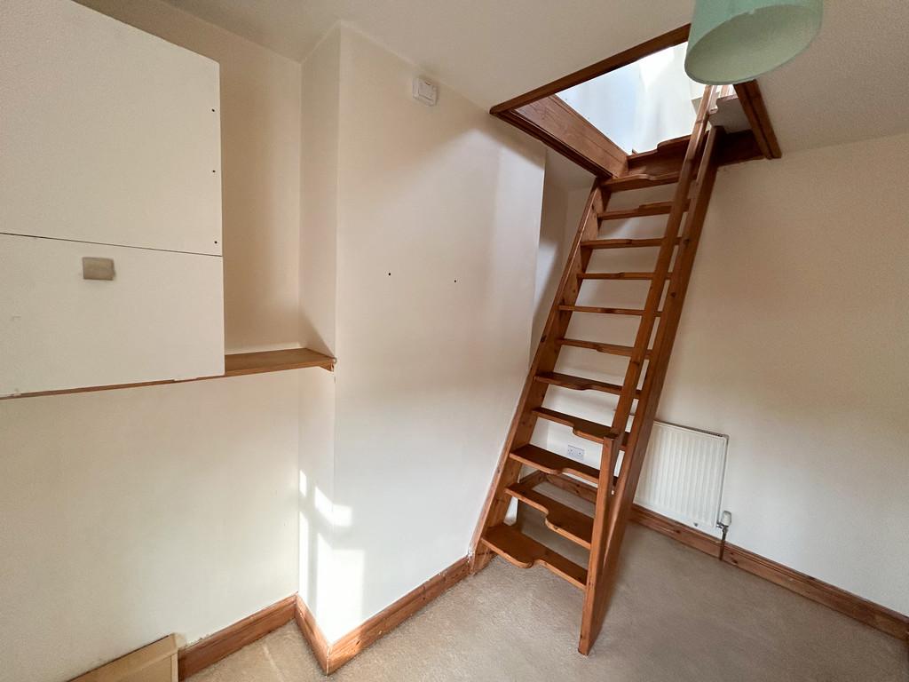 Bedroom 2-2