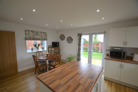 4 bedroom detached house for sale, Daffodil Drive, Gnosall