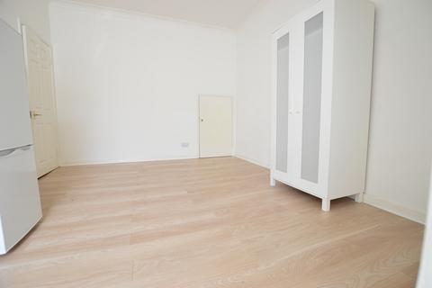 undefined, Hencroft Street South, Slough
