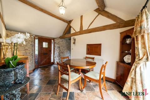 The Stables, Cleeve Prior Manor Bidford Road, Cleeve Prior, Evesham, WR11 8LQ