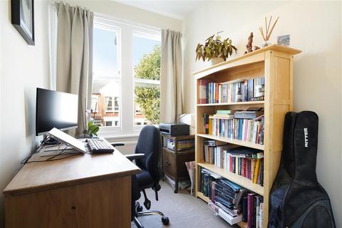 39a Trentham Street, London, SW18 5AS