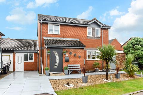 3 bedroom link detached house for sale, Larchwood Close, Wellingborough NN8