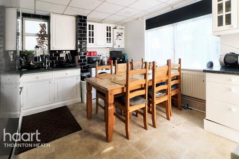 4 bedroom maisonette for sale, Osborne Road, Thornton Heath