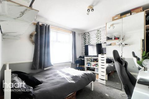 4 bedroom maisonette for sale, Osborne Road, Thornton Heath