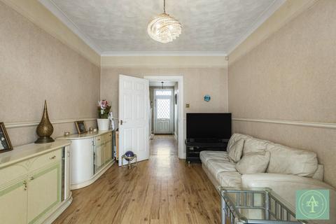 4 bedroom semi-detached house for sale, The Orchard, N21