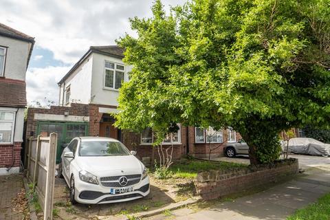 3 bedroom semi-detached house for sale, Wimborne Avenue, Southall