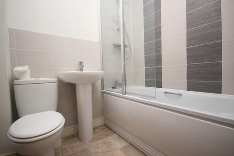 4 bedroom end of terrace house to rent, Granby Way, Plymouth PL1