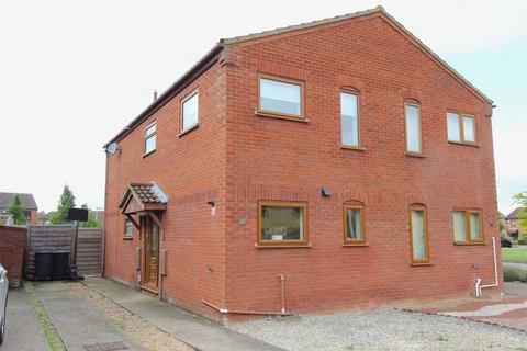 13 Balmoral Close, Sandy, SG19 1TL
