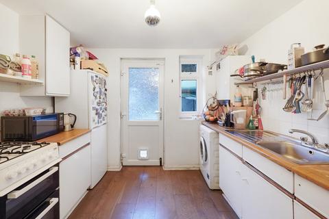 2 bedroom ground floor maisonette for sale, Brentfield Road, London