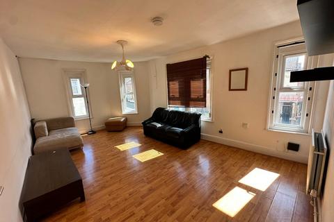 5 bedroom flat to rent, Milton Road