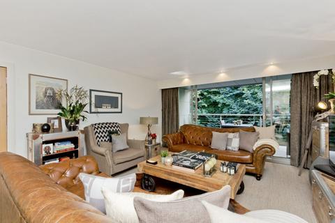 2b Brae Park Road, Edinburgh, EH4 6DN