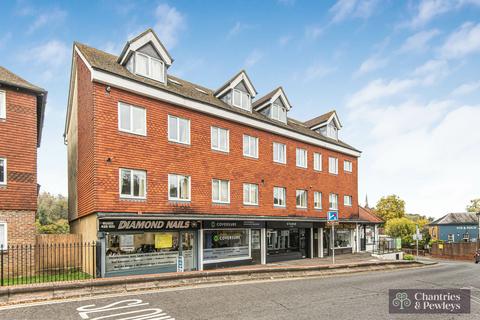 1 bedroom flat to rent, High Street, Godalming