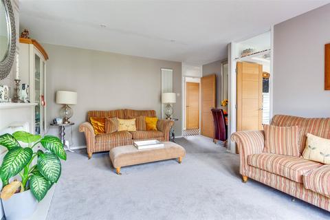 5 Perch Close, Marlow, SL7 2BQ