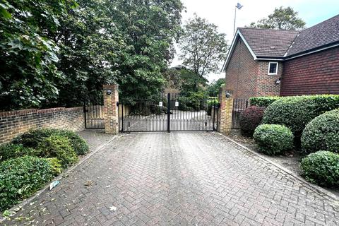 undefined, Bridgelands Close, Beckenham, BR3