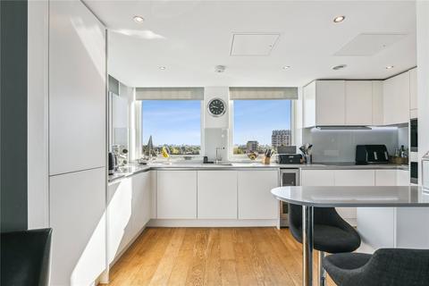 3 bedroom penthouse for sale, Chiswick High Road, Chiswick, London, W4