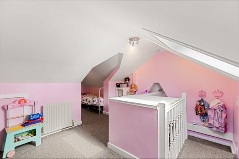 81 Chart Road, Folkestone, CT19 4EP